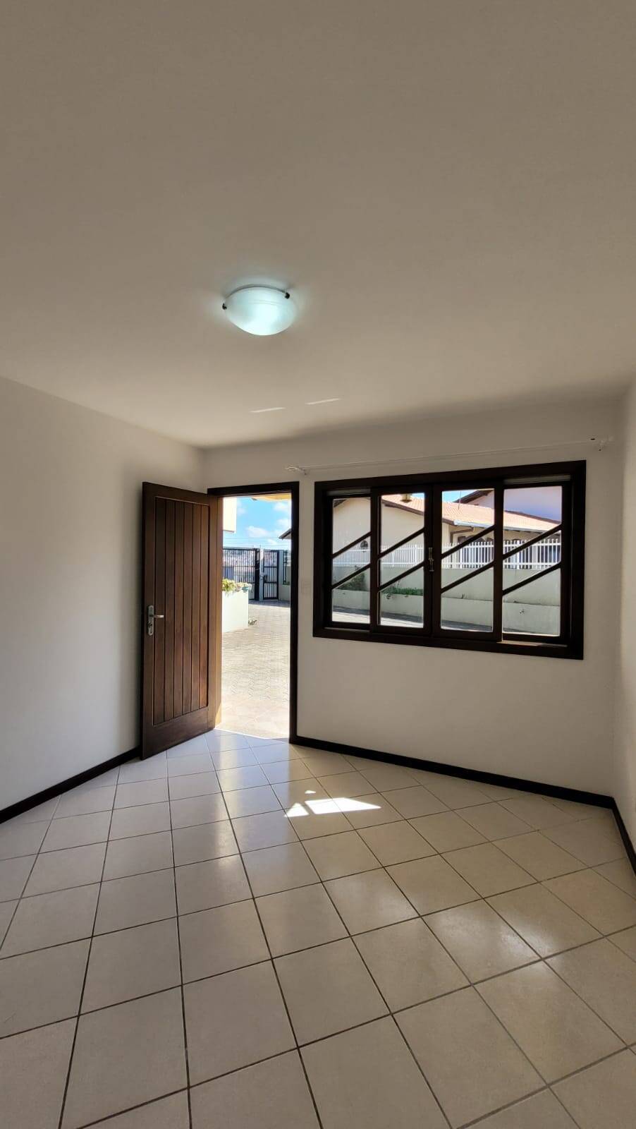 Casa à venda com 3 quartos, 126m² - Foto 7