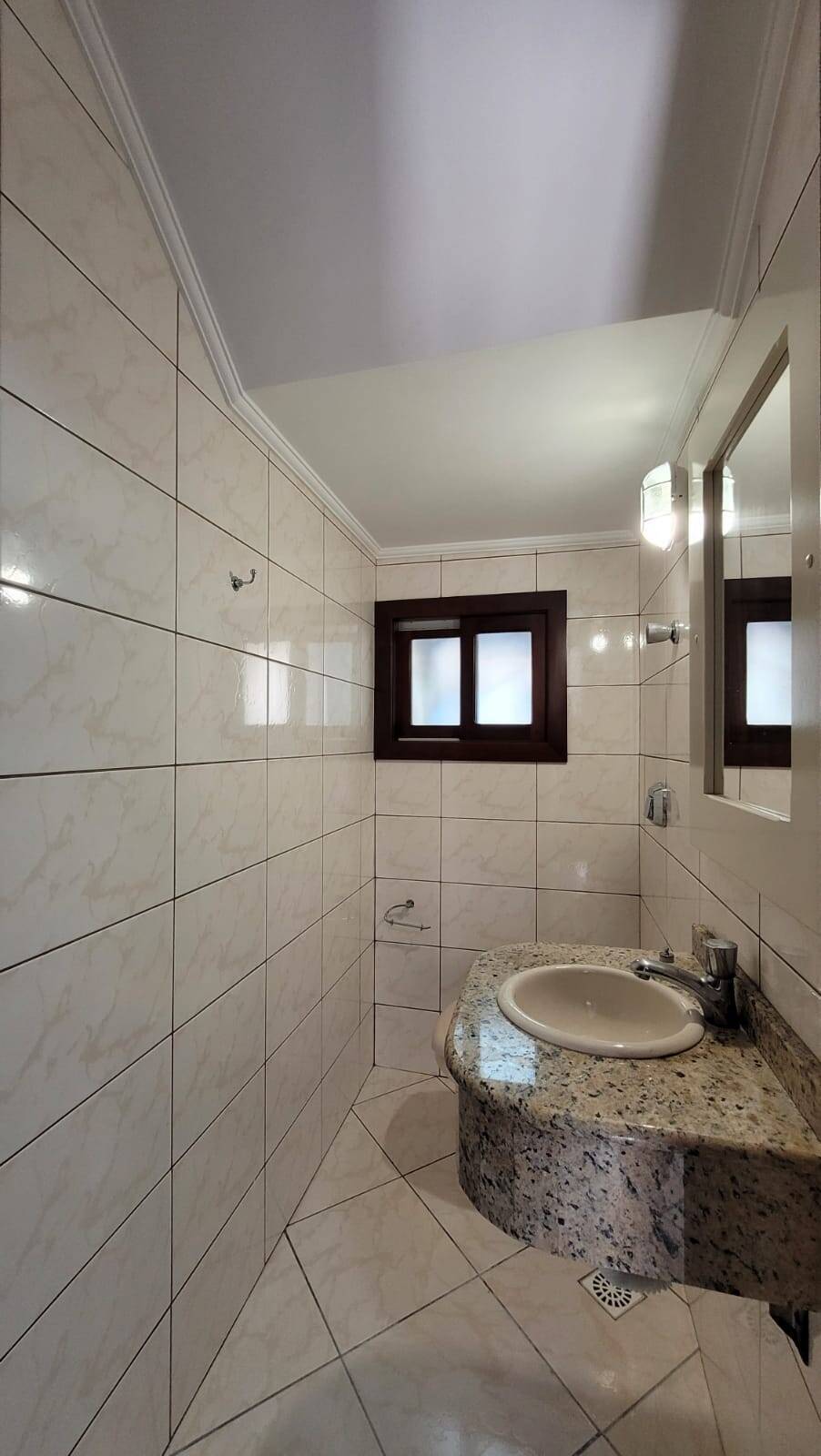 Casa à venda com 3 quartos, 126m² - Foto 11