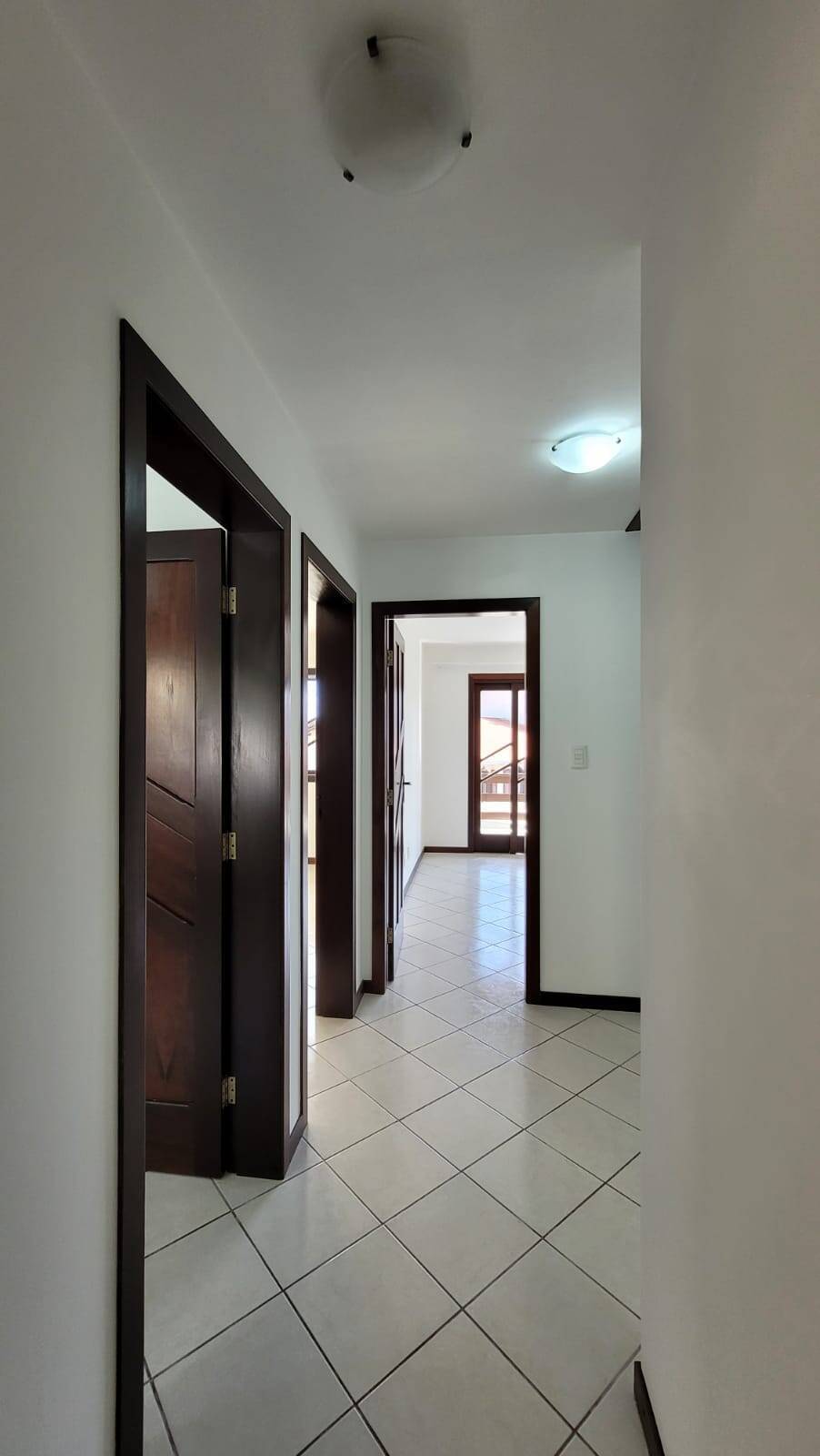 Casa à venda com 3 quartos, 126m² - Foto 25