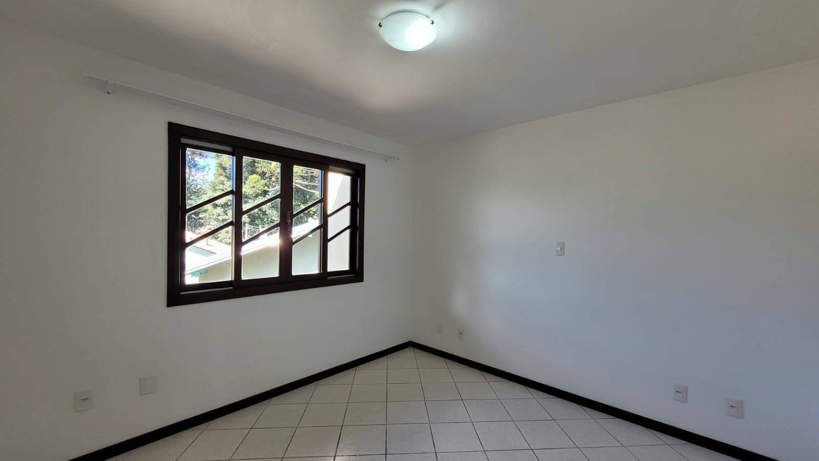 Casa à venda com 3 quartos, 126m² - Foto 26
