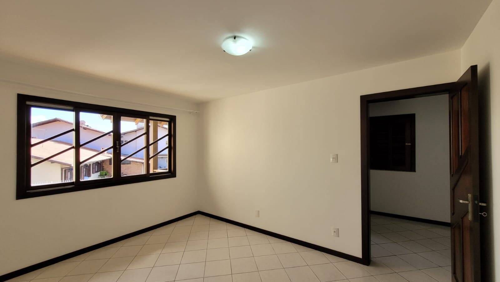 Casa à venda com 3 quartos, 126m² - Foto 31