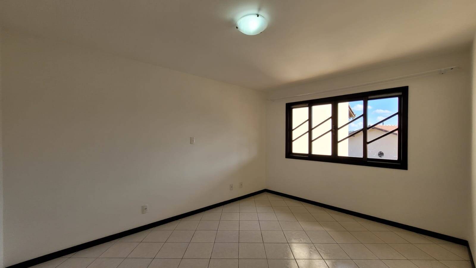 Casa à venda com 3 quartos, 126m² - Foto 32
